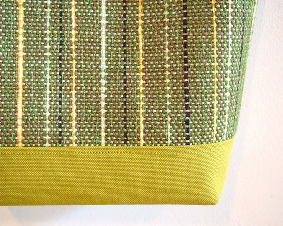 [出售]手工編織秋季配色水桶手提袋（綠色） 第4張的照片