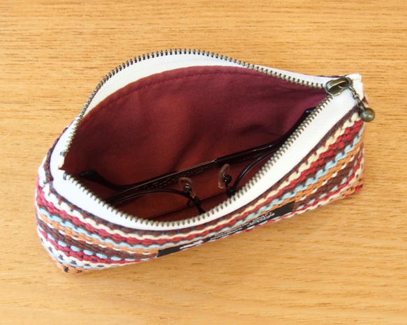 北欧風マルチカラー手織り布のメガネケース（茶） 3枚目の画像