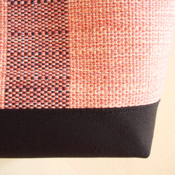 【受注制作】春色ツイード調手織り布の横長トート（桜色） 4枚目の画像