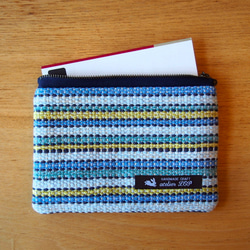【夏の福袋】手織りマルチカラーのスクエアトートとポーチのセット（ブルー） 4枚目の画像