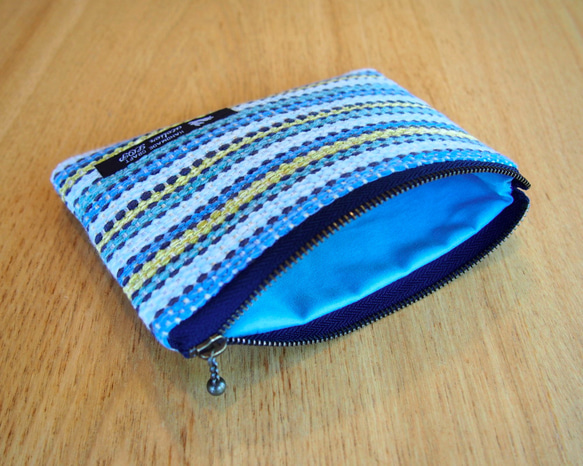 [夏天的幸運包]手織多色方形手提袋和一套袋（藍色） 第5張的照片