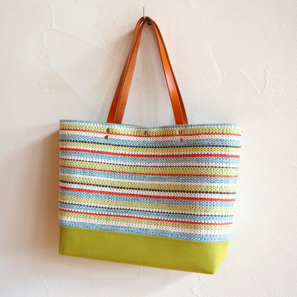 夏のフレンチカラー手織り布のトートバッグ（グリーン） 5枚目の画像