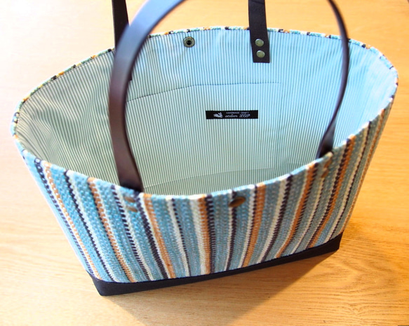 【SALE】秋色ストライプ手織り布のトートバッグ（グリーン） 3枚目の画像