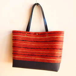 【在庫処分SALE】秋のミックスカラー手織り布のトートバッグ（紅色） 5枚目の画像