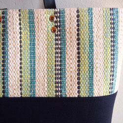 [SALE]淺色調條紋手工編織水平手提袋（綠色） 第4張的照片
