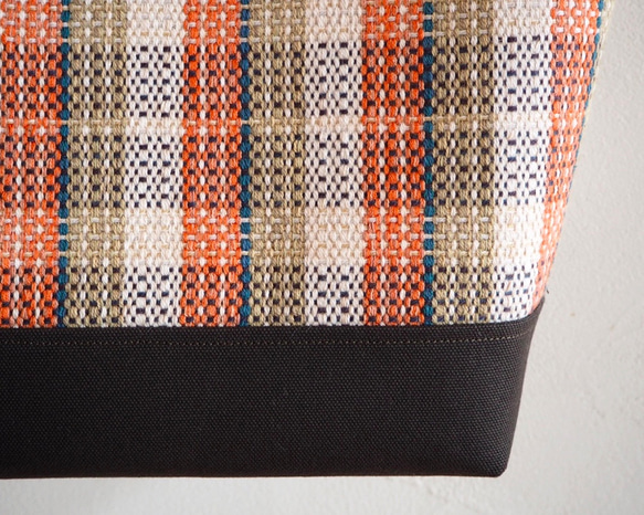 【SALE】手織りカントリースタイルチェックのマルシェトート（オレンジ） 4枚目の画像