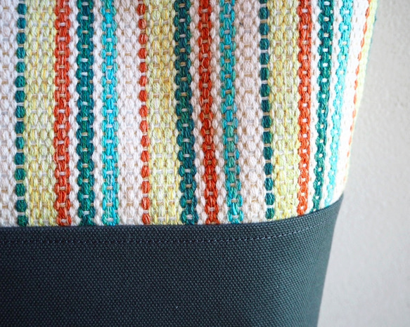 [SALE]夏季多條紋綠色手工編織方形手提袋（綠色） 第4張的照片