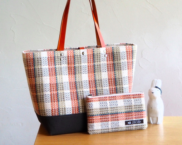 [限量秋季幸運袋]手工編織鄉村風格格紋馬奇特手提包和小包（橙色） 第1張的照片