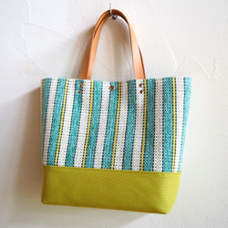 天然彩色邊框手工編織方形手提包（綠色） 第5張的照片