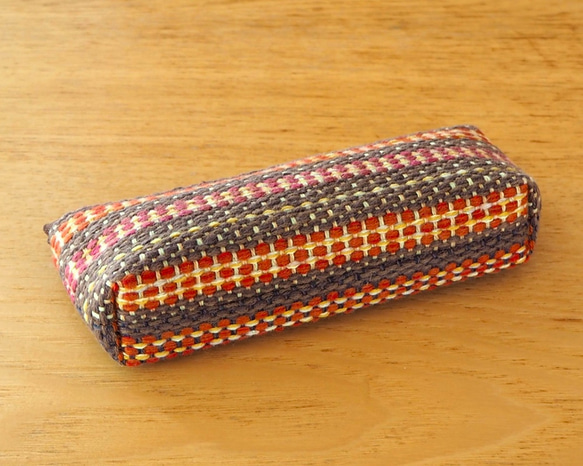 【在庫処分SALE】マルチボーダー手織り布のメガネケース（ブラウン） 5枚目の画像