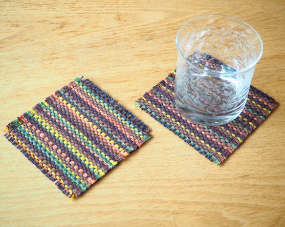 【送料無料】マルチカラー手織り布のコースター2枚組（C） 1枚目の画像