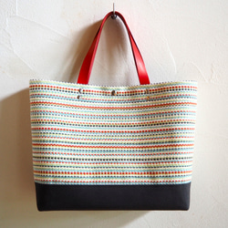 夏のマルチカラー手織り布のトートバッグ（マルチ） 2枚目の画像