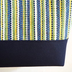 【在庫処分SALE】夏のブライトカラー手織り布のスクエアトート（ブルー） 4枚目の画像