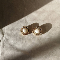 Vintage Earrings ヴィンテージボタンイヤリング 2枚目の画像