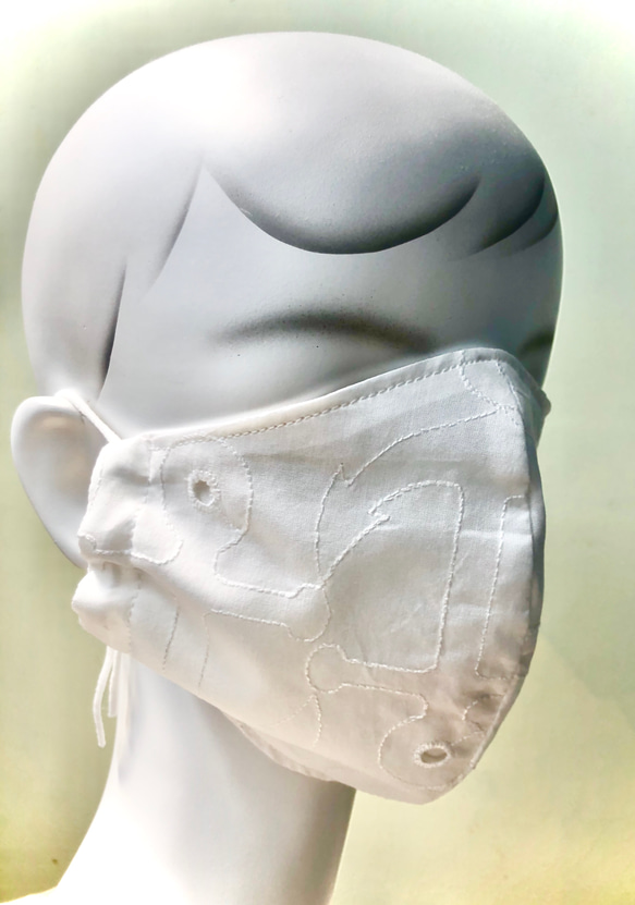 L男性　女性大きめマスク　白コットン接触冷感　ひんやりマスク　マリンレース　イカリ　アンカー　刺繍　夏マスク　綿100% 4枚目の画像