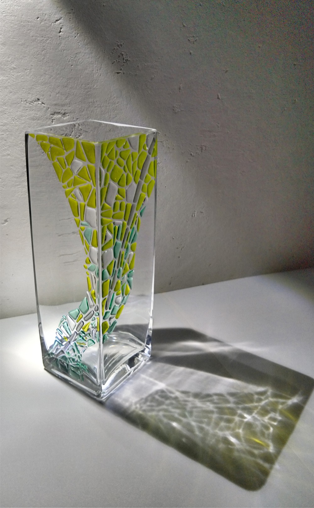 フラワーベース（樹脂モザイク）