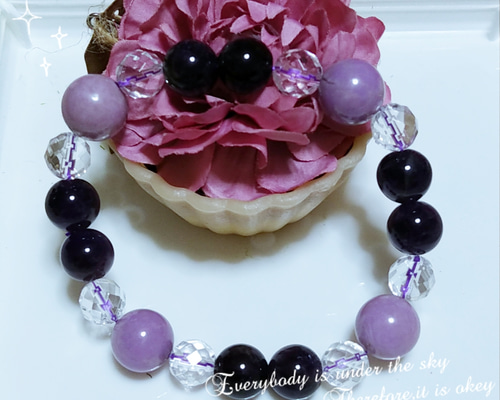 579 天然石　天使　フォスフォシデライト　アメジスト　クリソプレーズ　チャーム 579 天然石 天使 フォスフォシデライト アメジスト クリソプレーズ