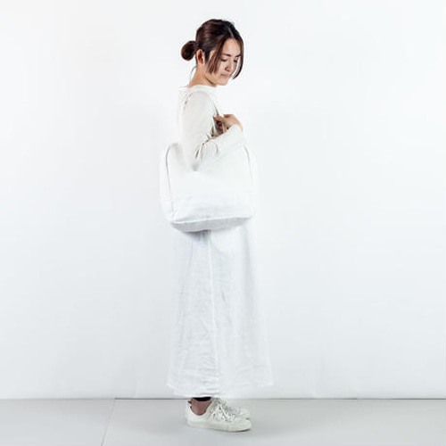 あ*お様 bio wear ボストンバック　white あ*お様 bio wear ボストンバック white ボストンバッグ（A）白