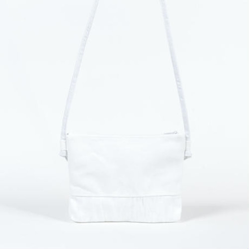 chevon サコッシュ白 サコッシュ 白 ポシェット 袋う 通販 9739761｜Creema(クリーマ)