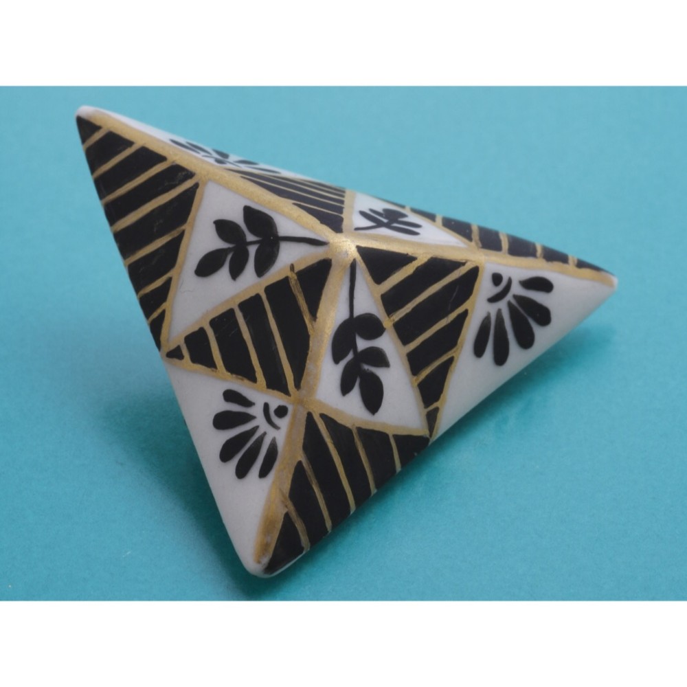 【清水焼】陶器ブローチ　黒三角