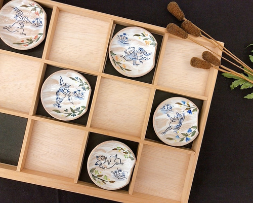 清水焼　箸置き　草花絵変わり　12個セット　木箱　箸置揃　新品未使用 清水焼 箸置き 草花絵変わり 12個セット 木箱 箸置揃 新品未使用