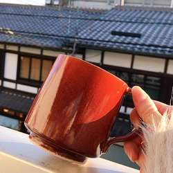 【清水焼】色変わりマグカップ（赤） 2枚目の画像