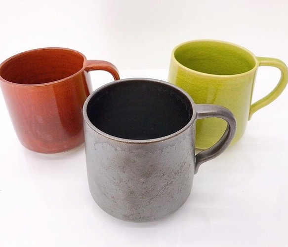 【清水焼】色変わりマグカップ（赤） 5枚目の画像