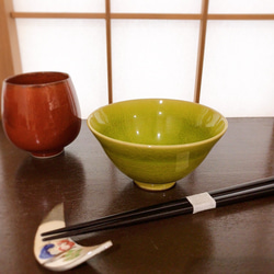【清水焼】色変わり飯碗（萌黄） 2枚目の画像