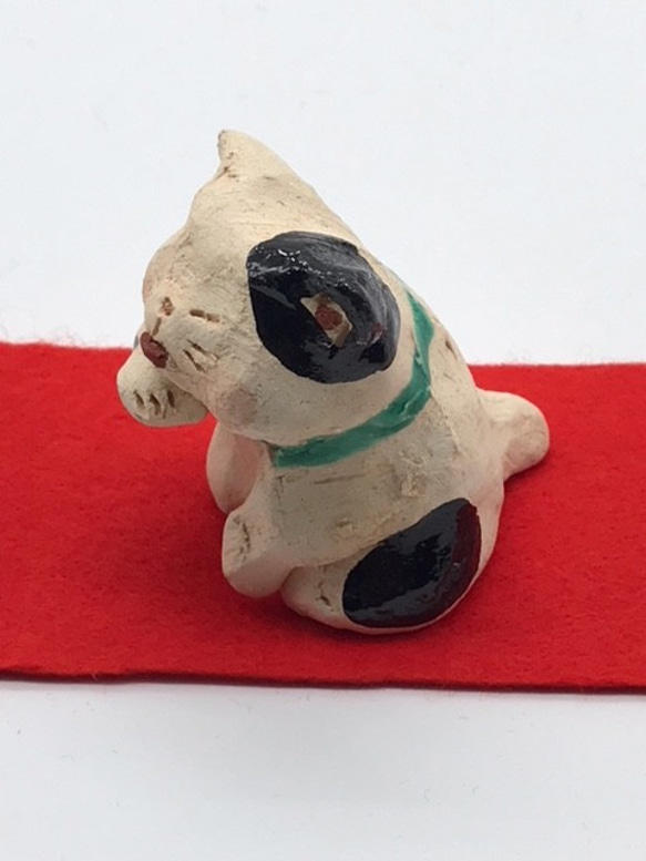 041-0012　置物 インテリア 和陶器 和モダン /猫（毛づくろい） 3枚目の画像