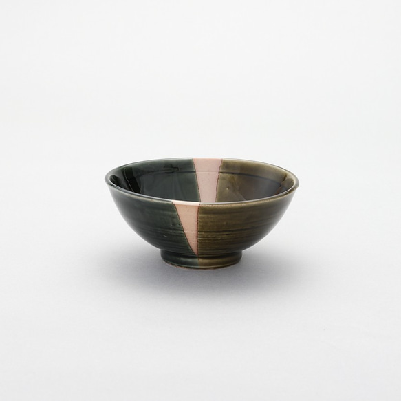 023-0028　飯碗 茶碗 湯呑 和陶器 和モダン /織部バイカラー飯碗 5枚目の画像