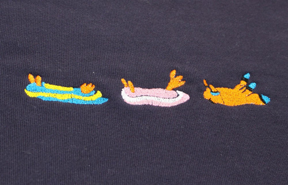 ウミウシトリオ　刺繍スウェット 8枚目の画像