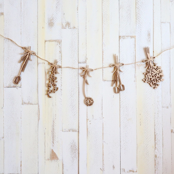 木製 お花ガーランド インテリア 誕生日 子供部屋 レターバナー ガーランド 6枚目の画像