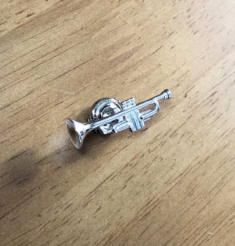【トランペット】銀製楽器ピンバッジ　Trumpet　シルバー　ケース付　ピンズ　タイピン　ブローチ　演奏会