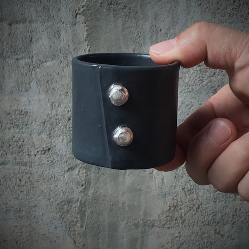 送料無料! 桐箱（箱書き有）付き、ボルトぐい吞み おちょこ・ぐい呑み