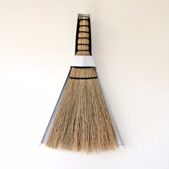 sankaku broom black (三角ホウキ　ブラック）Sサイズ 2枚目の画像
