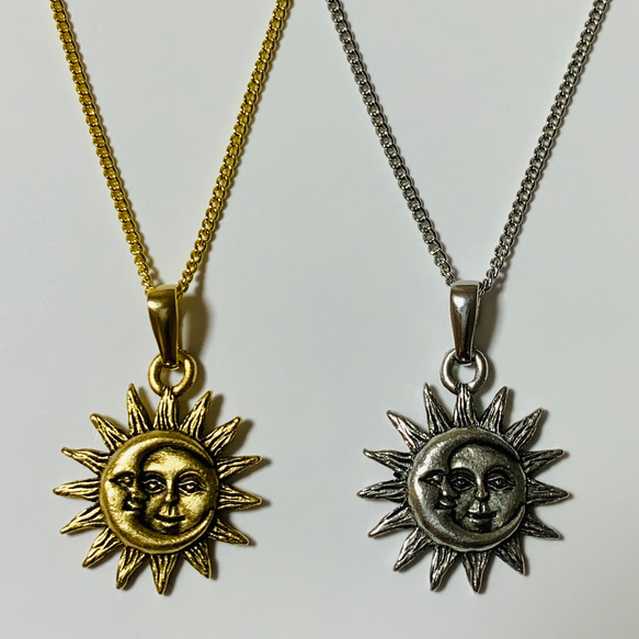 ミニ太陽と月アンティーク　太陽ネックレス　ゴールド　シルバー　レディースネックレス　メンズネックレス　ペアカップル 2枚目の画像
