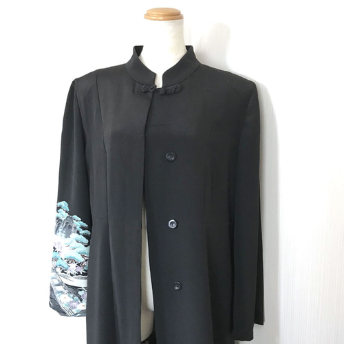 ロングコート * チャイナ風 【 着物リメイク 】 一点物 / 黒留袖 ロングコート * チャイナ風 【 着物リメイク 】 一点物 / 黒留袖