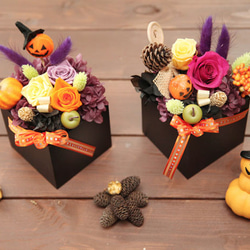 ハロウィン装飾アレンジメント❣️H♡Y☆mama❣️ あなたはどっち？☆ハロウィンアレンジ アートフラワー フラワー