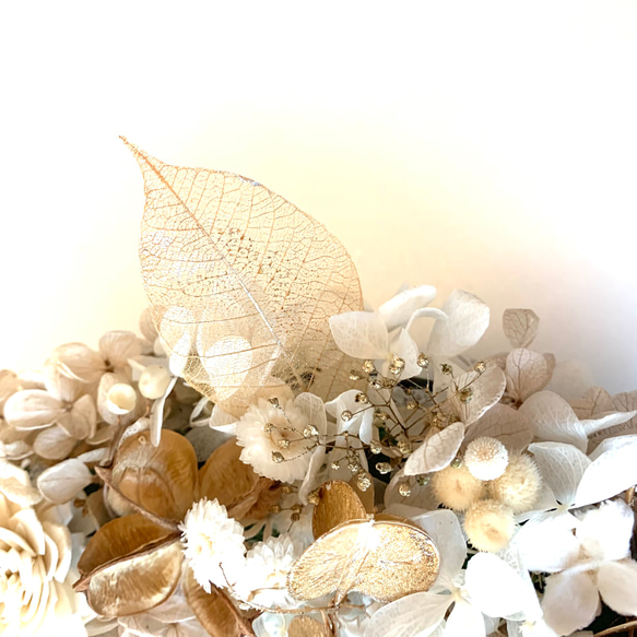 white &goldリース　❤︎プリザーブド フラワー 5枚目の画像