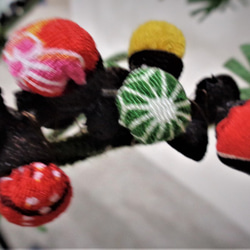 【Creema限定クリスマス2023】どんぐりの帽子を利用したらせんクリスマスツリー 3枚目の画像