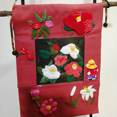 ちりめんタペストリー ちりめんで作った季節のタペストリー＜花シリーズ＞ タペストリー