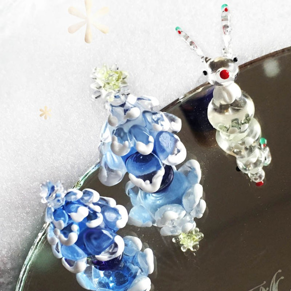 【クリスマスオブジェ】 ハンドメイド ガラスの ツリー とトナカイ　X'mas 3枚目の画像