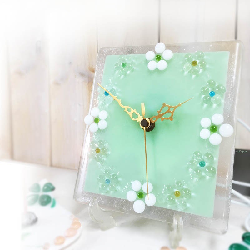 チクタク動くガラスの時計　壁掛け時計＆置時計 どちらでも