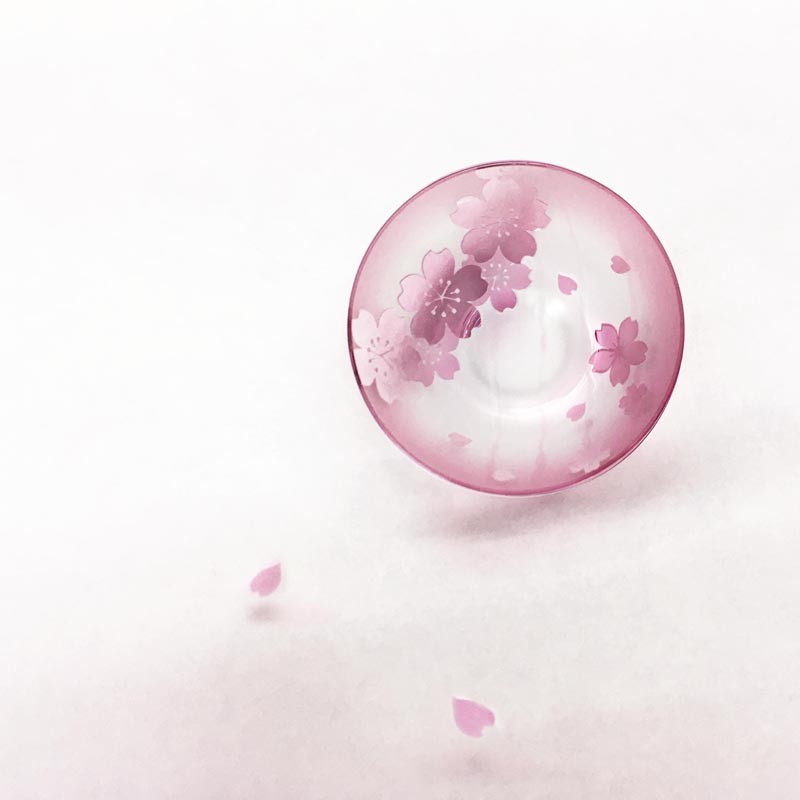 手の平のお花見　桜杯＜さくらサカズキ＞花見酒　サクラを彫刻した春の酒器 6,512円