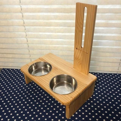 ペットの食卓台（えさ・水飲み）　ボウル・給水ノズル付き　ペットフードボウル（2色選択） 6枚目の画像