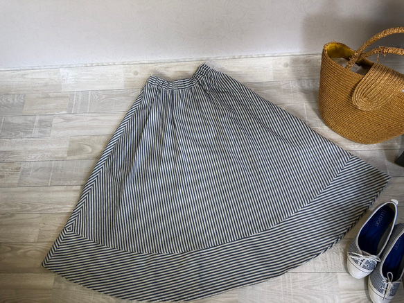 裾切り替えロングフレアスカート／ヘリンボーンストライプ／ハーフリネン 6枚目の画像