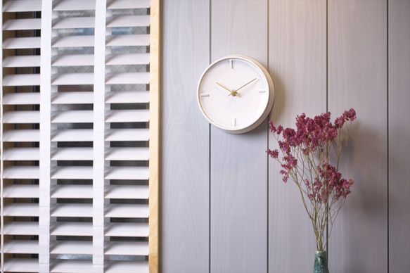 陶器の壁掛け時計 GLAZED CLOCK 乳白釉 掛け時計・置き時計 SUGY