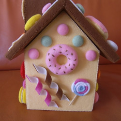 SHIDO-RICO　フェルトで作る可愛いお菓子のお家の小物入れ　型紙＆レシピ 4枚目の画像