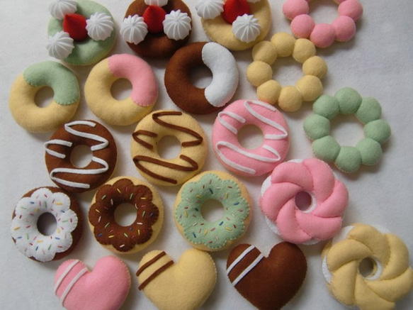 SHIDO-RICO　フェルトで作る可愛いドーナツ　型紙＆レシピ 人気・おすすめ｜安定人気・収納便利におすすめ 丁寧対応 配送追跡可 国内発送・保証制度対応