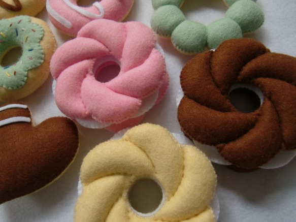 SHIDO-RICO　フェルトで作る可愛いドーナツ　型紙＆レシピ 人気・おすすめ｜安定人気・収納便利におすすめ 丁寧対応 配送追跡可 国内発送・保証制度対応